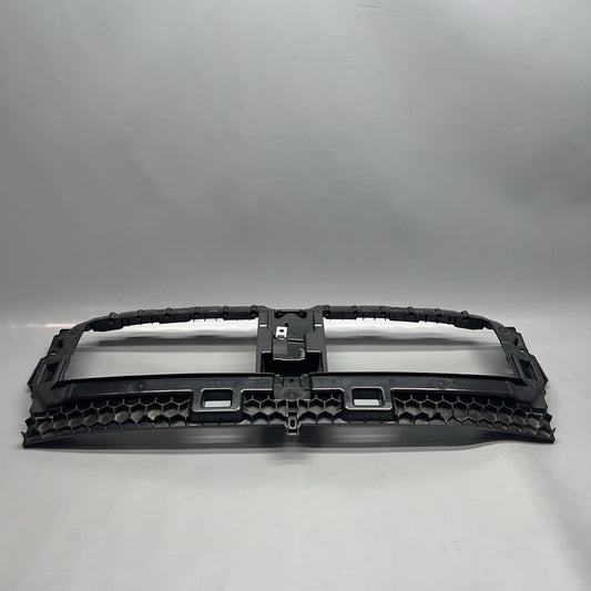 9498817 BMW I4 FRONT AIR SHUTTER FRAME 2022 2023 2024 OEM 9498817