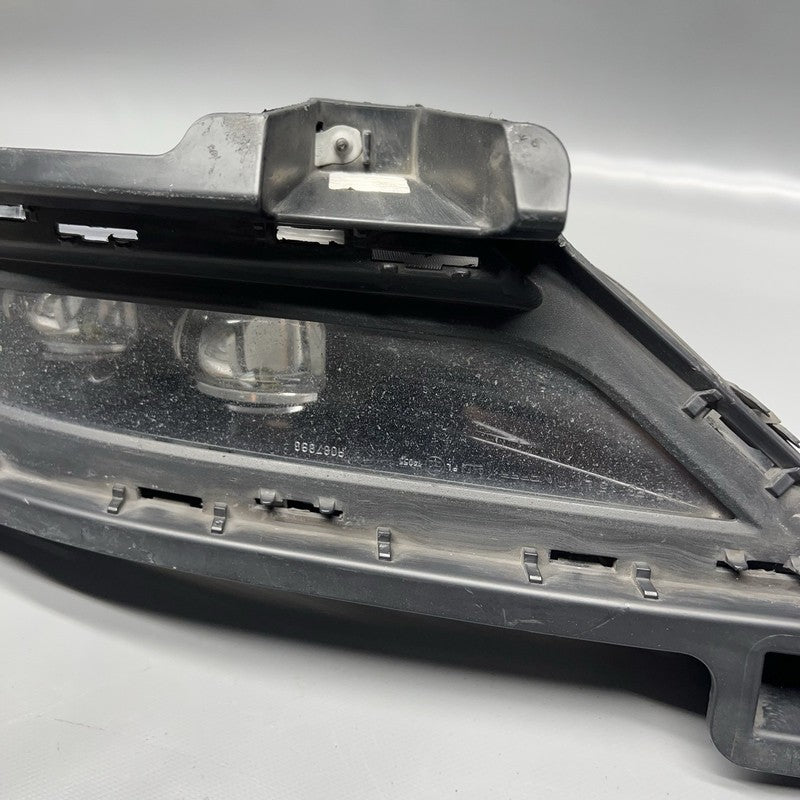 9403949 CHRYSLER 300 FOG LIGHT LEFT DRIVER 2015 2016 2017 2018 OEM 9403949