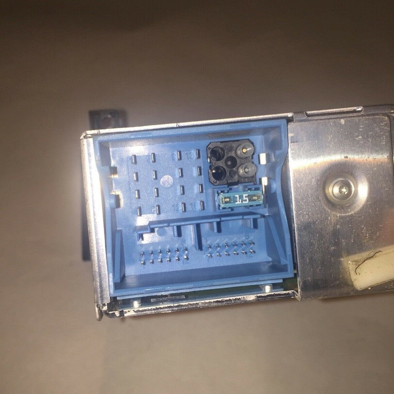 65129226398-01 BMW 328 335 E90 4DOOR AUDIO RADIO RECIEVER CD 2007 2008 2009 2010 OEM