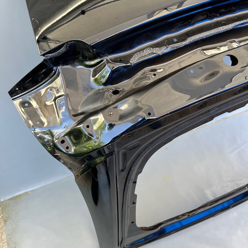 TESLA MODEL Y JUNIPER LIFT GATE 2025 2026 OEM DAMAGED