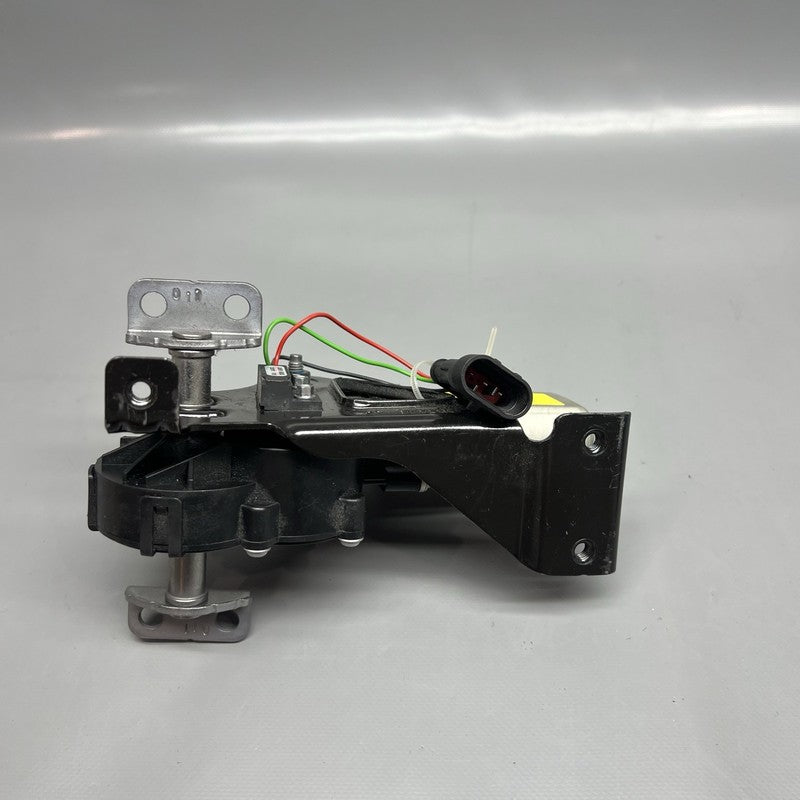 1046657-00-C TESLA MODEL X REAR ACTIVE SPOILER LINKAGE MOTOR 2016 2017 2018 2019 2020 OEM