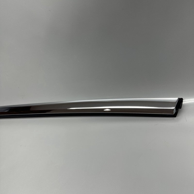 1038393-00-A TESLA MODEL S DOOR WINDOW MOLDING LEFT FRONT 2012-2021 OEM 1038393-00-A