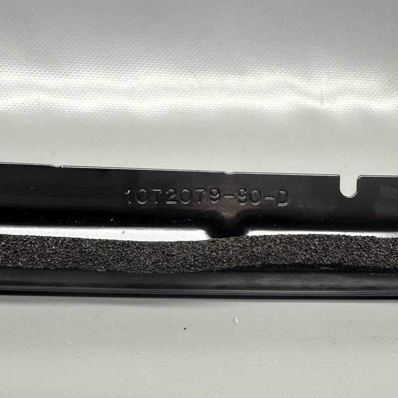1072079-90-D TESLA MODEL X DOOR SEAL LEFT REAR 2016 2017 2018 2019 2020 OEM 1072079-90-D