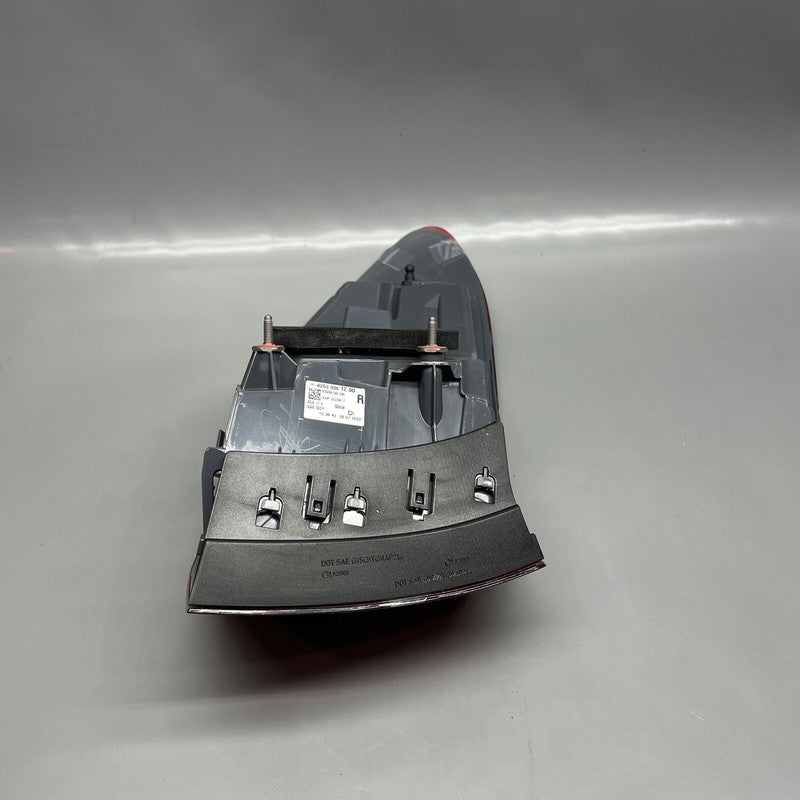 MERCEDES BENZ GLC300 TAIL LIGHT RIGHT PASSENGER 2016 17 18 2019 LED A2