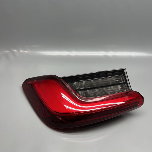 H3749508507 BMW 330 TAIL LIGHT LEFT DRIVER M340 LED 2019 2020 2021 OEM H3749508507