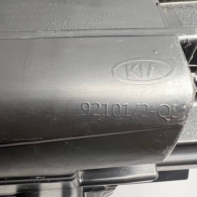 KIA SELTOS HEADLIGHT RIGHT PASSENGER 2021 2022 2023 LED OEM 92101-Q5