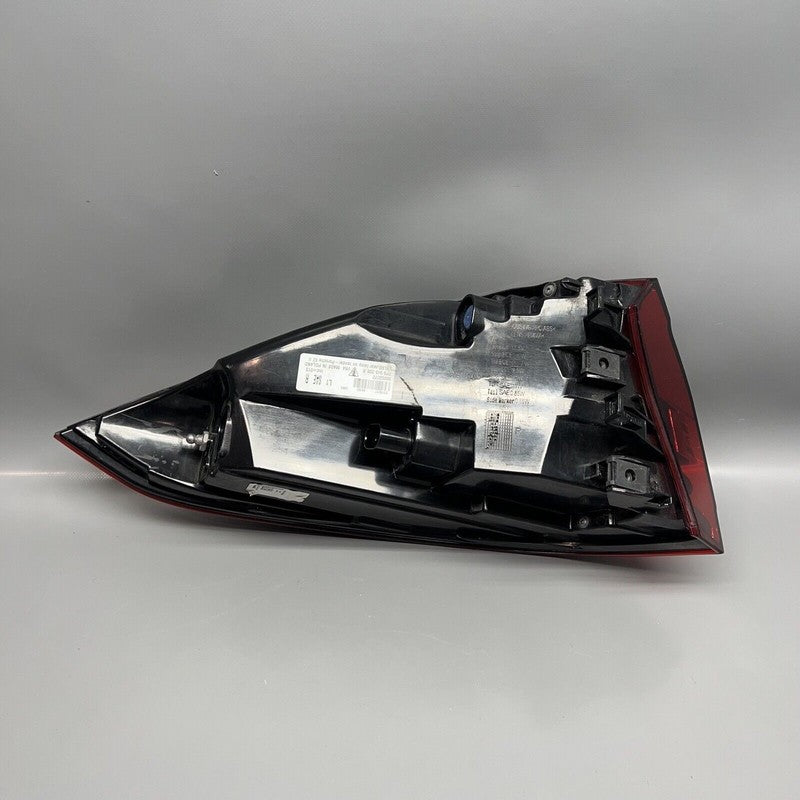 PORSCHE CAYENNE TAIL LIGHT RIGHT PASSENGER 2015 2016 2017 LED OEM 7P59