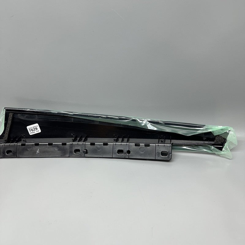 C2Z18487 JAGUAR XF DOOR APPLIQUE MOLDING LEFT 2009 10 11 12 13 14  2015 OEM C2Z18487