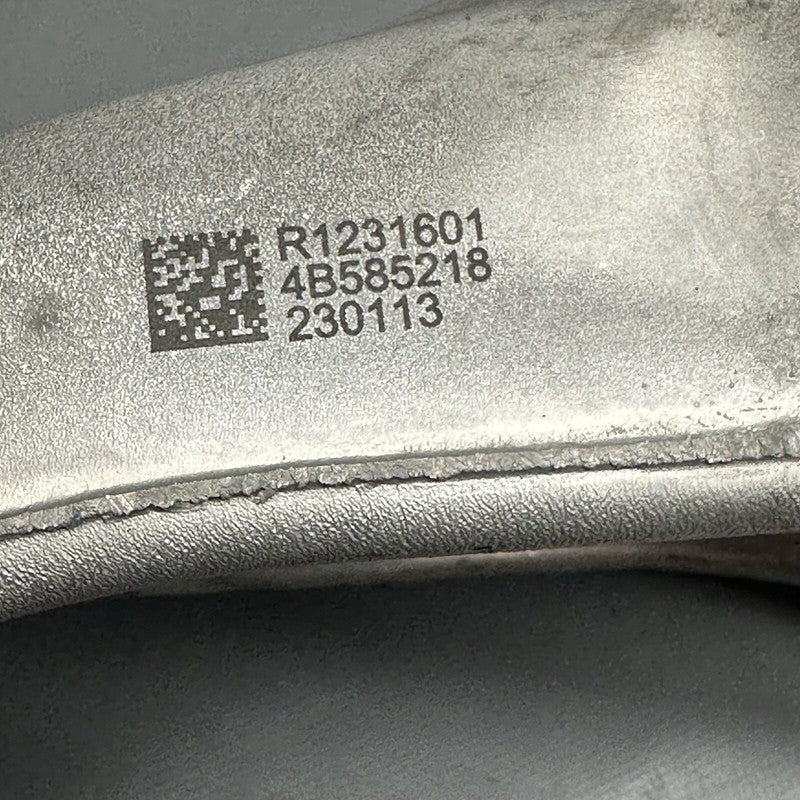 1044316-00-E TESLA MODEL 3 KNUCKLE RIGHT FRONT 2017 2018 2019 2020 2021 2022 OEM 1044316-00-E