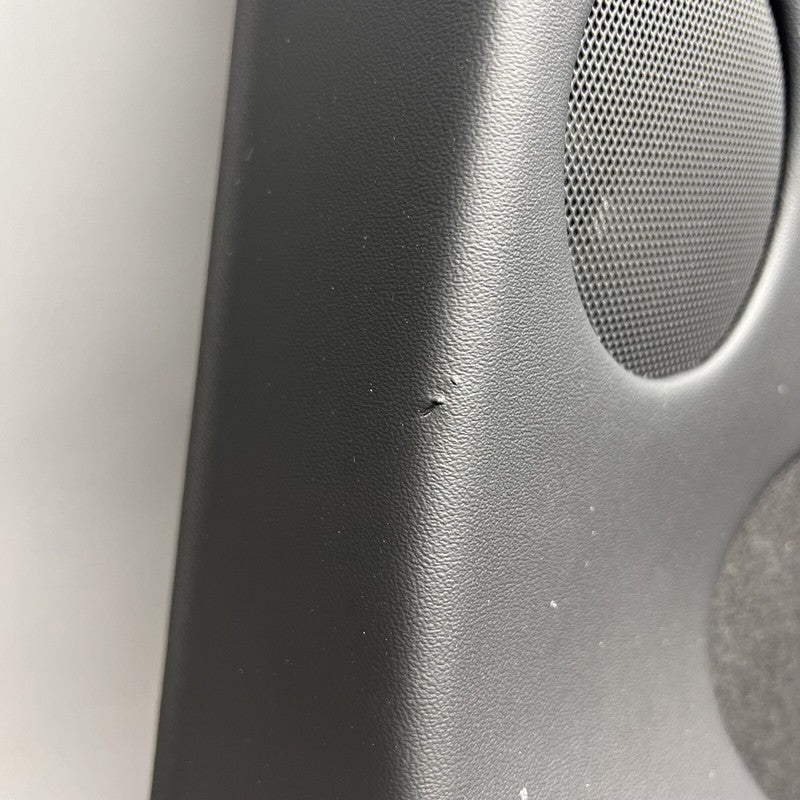 2000297-00-B TESLA MODEL Y DOOR PANEL RIGHT REAR 2020 2021 2022 2023 OEM 2000297-00-B