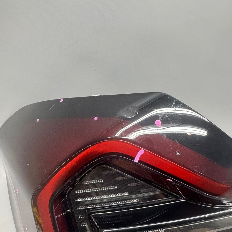 BMW X3 TAIL LIGHT LEFT DRIVER 2022 2023 2024 LED OEM 3946304907