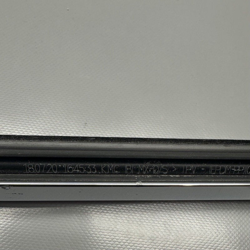 1098684-00-D TESLA MODEL X DOOR WINDOW MOLDING RIGHT FRONT 2015 16 17 18 19 20 21 22 2023 OEM