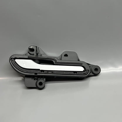 1528115-00-D TESLA MODEL Y DOOR HANDLE RIGHT PASSENGER 2020 2021 2022 2023 1528115-00-D OEM