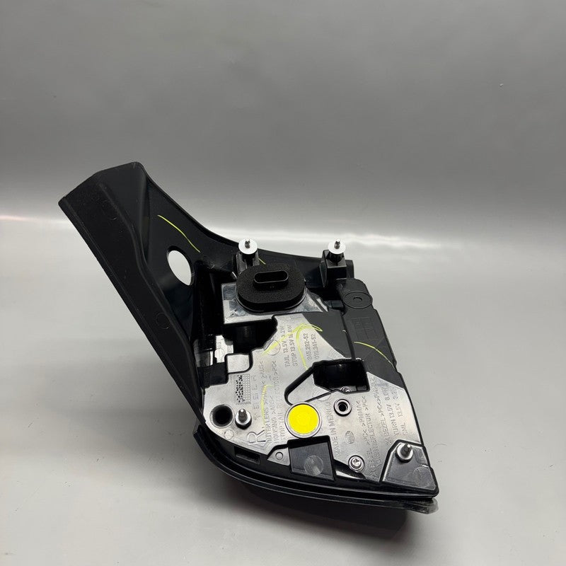 TESLA MODEL 3 TAIL LIGHT RIGHT PASSENGER 2021 2022 2023 2024 LED 4 PIN