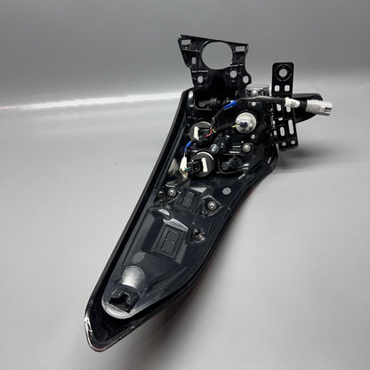 TOYOTA HIGHLANDER TAIL LIGHT RIGHT PASSENGER 2020 2021 2022 LED OEM 