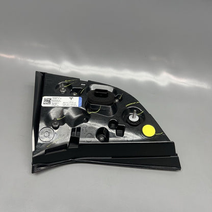 1502089-00-B TESLA MODEL Y TAIL LIGHT TRUNK RIGHT PASSENGER 2020 2021 2022 2023 2024 OEM