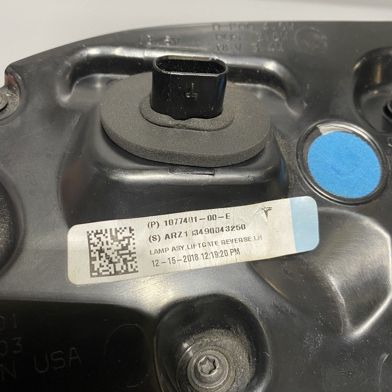 TESLA MODEL 3 INNER TAIL LIGHT LEFT DRIVER 1077401-00-E 2017 2018 2019