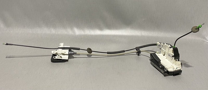 1126199-00-B TESLA MODEL X DOOR LOCK LATCH LEFT FRONT 1126199-00-B 2018 2019 2020 2021 OEM