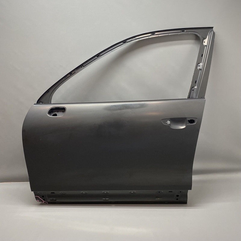 7P0831311B PORSCHE CAYENNE DOOR LEFT FRONT 7P0831311B 2011 2012 2013 2014 2015 2016 2017 