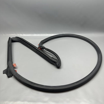 670172827 MASERATI DOOR OPENING FRONT GASKET OEM 670172827