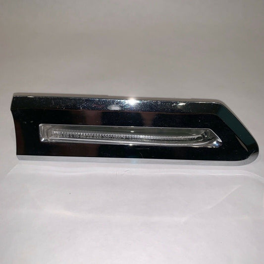 63137203371 BMW 740 LEFT SIDE FENDER MARKER TURN SIGNAL 2009 2010 2011 2012 2013 2014 2015 
