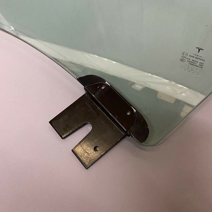 43r-001074 TESLA MODEL S LEFT FRONT DOOR GLASS 2012 2013 2014 2015 2016 2017 2018 2019 OEM