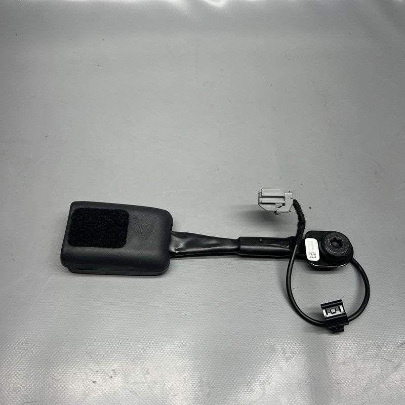 1090323-01-D TESLA MODEL 3 Y BUCKLE 1ST ROW 2017 2018 2019 2020 2021 2022 2023 1090323-01-D