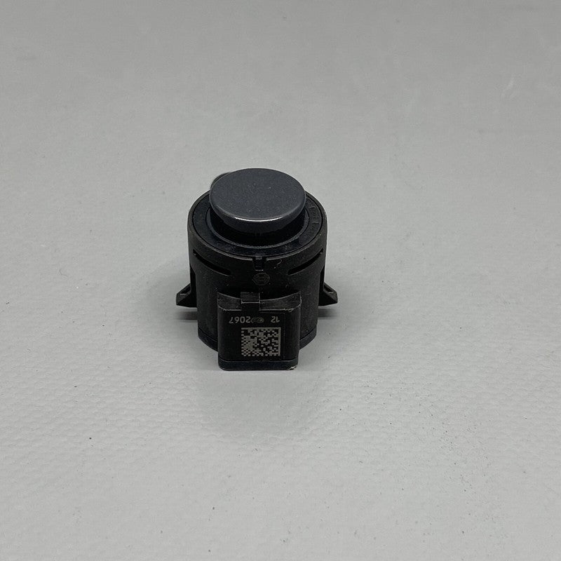 9472206-01 BMW M8 FRONT PARKING PDC SENSOR 2018 2019 2020 2021 OEM 9472206-01