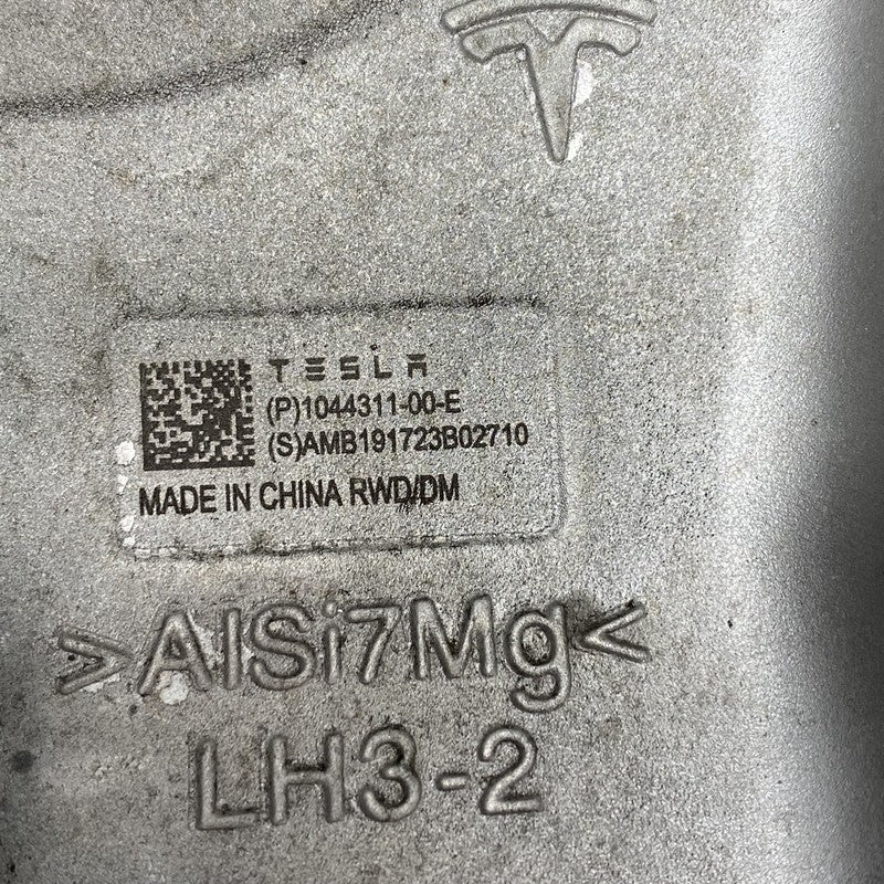 1044311-00-E TESLA MODEL 3 KNUCKLE LEFT FRONT 1044311-00-E 2017 2018 2019 2020 OEM