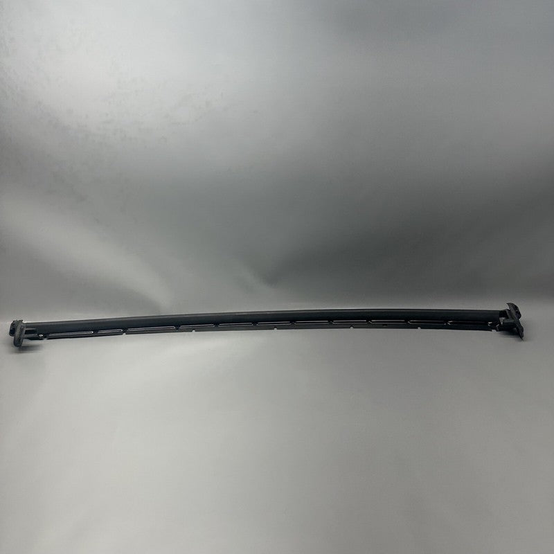 1073247-S0-B TESLA MODEL X FALCON CANTRAIL SEAL RIGHT REAR 2016 17 18 19 2020 1073247-S0-B
