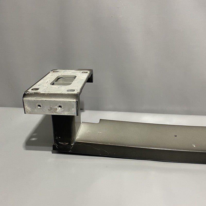 L8B2-10005-XD9C0 LAND ROVER DEFENDER L663 REINFORCEMENT FRONT 2020 2021 2022 OEM 