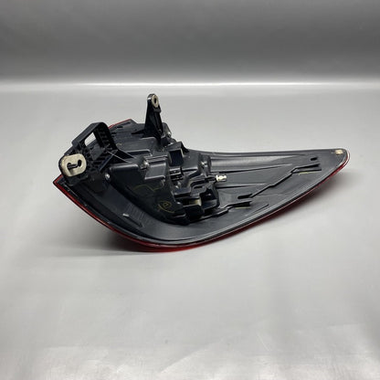 SUBARU OUTBACK TAIL LIGHT LEFT DRIVER 2015 2016 2017 2018 2019 OEM