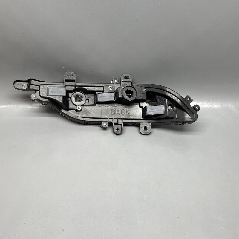 TOYOTA VENZA BUMPER SIGNAL LIGHT LEFT DRIVER 2021 2022 OEM 