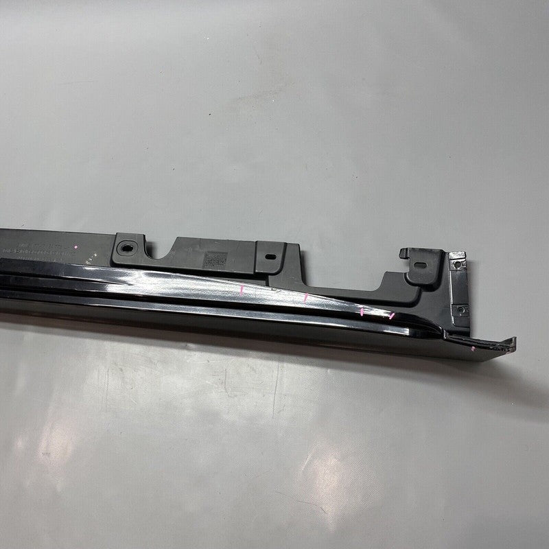 51777184773 BMW 528 ROCKER MOLDING LEFT DRIVER 2011 2012 2013 5177 7184773 F10 535 OEM