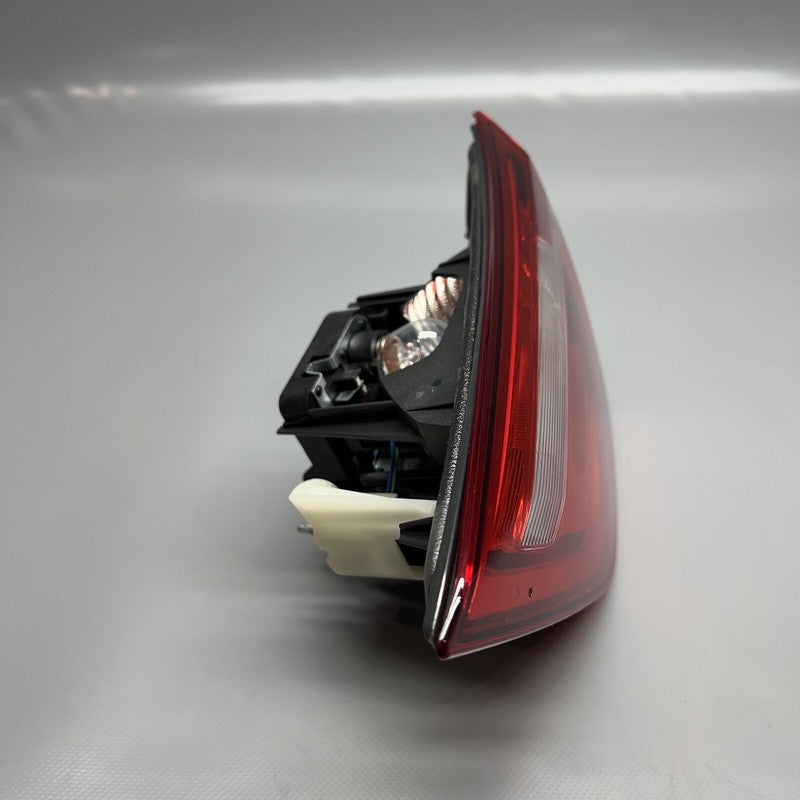 f03564000 BMW X4 TRUNK TAIL LIGHT RIGHT PASSENGER 2014 2015 2016 2017 2018 OEM