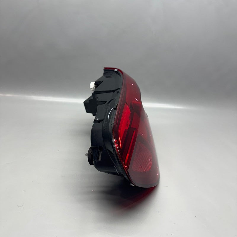 BMW X5 TAIL LIGHT LEFT DRIVER X5M 2019 2020 2021 2022 2023 OEM 3744226