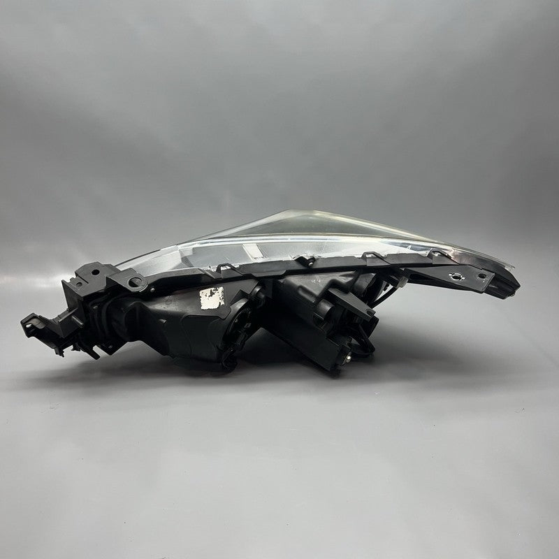 3 MAZDA 3 HEADLIGHT RIGHT PASSENGER 2017 2018 HALOGEN OEM