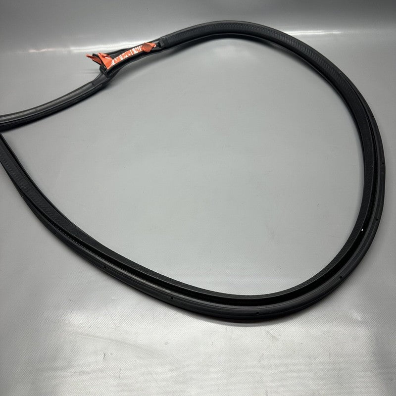 6009586-00-I TESLA MODEL S DOOR BODY SEAL RIGHT REAR 2012-2020 OEM 6009586-00-I