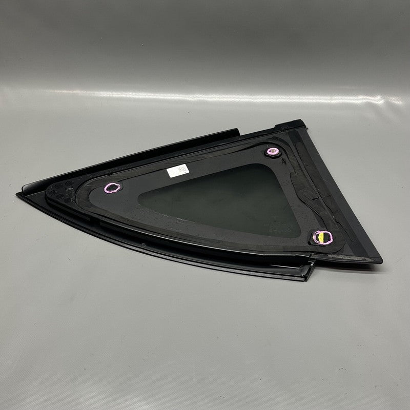 1495740-00-E TESLA MODEL Y QUARTER GLASS LEFT REAR 2020 2021 2022 2023 OEM 1495740-00-E