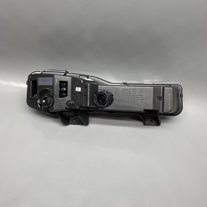 1563710-00-C TESLA MODEL S PLAID FOG LIGHT LEFT DRIVER 3 PIN 2021 2022 2023 OEM 1563710-00-C