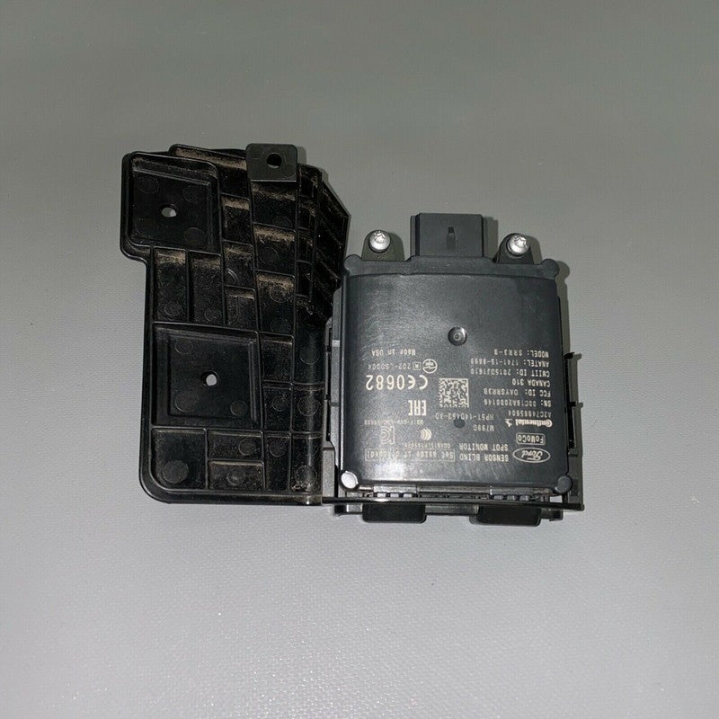 HP5T-14D453-AD LINCOLN MKZ RIGHT REAR SENSOR BLIND SPOT MONITOR 2017 2018 OEM