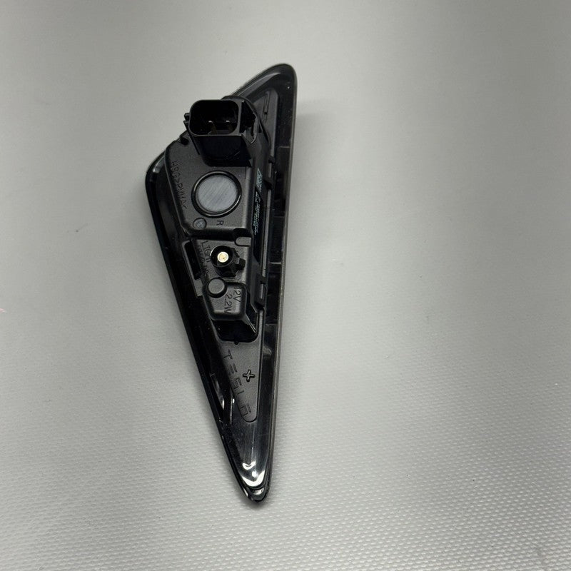 TESLA MODEL 3 Y FENDER CAMERA MARKER RIGHT 2018 2019 2020 2021 2022 20