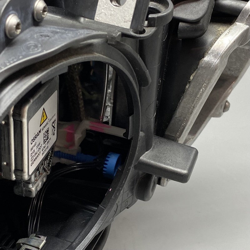 7203256-21 BMW 528 HEADLIGHT RIGHT PASSENGER 7203256-21 2011 2012 2013 XENON OEM DAMAGED