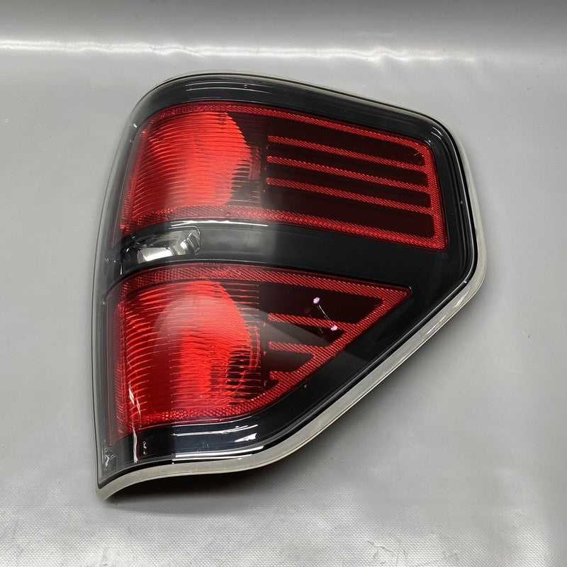 44ZH-1982-A FORD F150 TAIL LIGHT RIGHT PASSENGER 44ZH-1982-A 2009 2010 2011 2012 2013 2014 