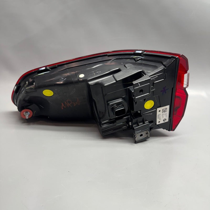 BMW X7 TAIL LIGHT RIGHT PASSENGER 2019 2020 2021 2022 OEM H45A164A605