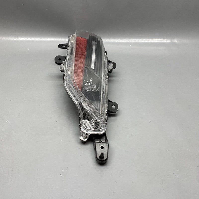 TOYOTA VENZA BUMPER SIGNAL LIGHT LEFT DRIVER 2021 2022 OEM 