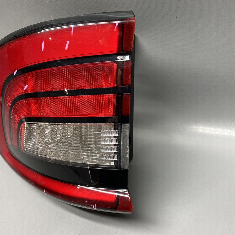 68155948AD DODGE DURANGO TAIL LIGHT RIGHT PASSENGER 68155948AD 2014 2015 2016 2017 2018 OEM