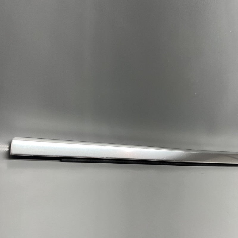 7304786 ROLLS ROYCE WRAITH RR5 DOOR MOLDING RIGHT 2014 OEM 7304786