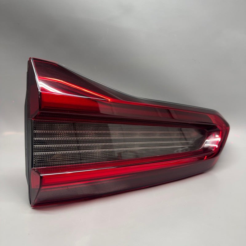 BMW X5 TAIL LIGHT RIGHT PASSENGER INNER 2019 2020 2021 OEM 8793199807