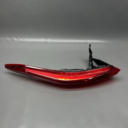 TOYOTA VENZA TAIL LIGHT LEFT DRIVER 2021 2022 2023 OEM
